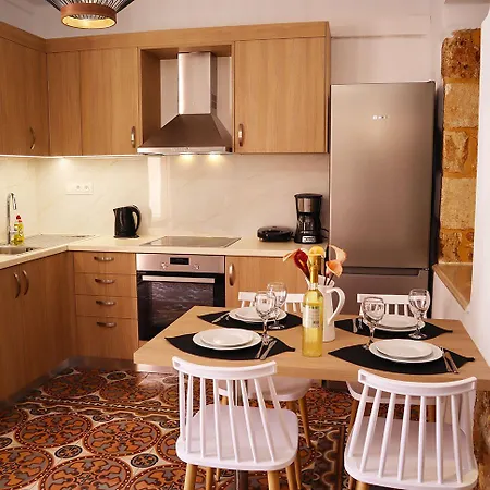 Dimitriοs Stone House *