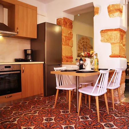 度假居 Dimitriοs Stone House *